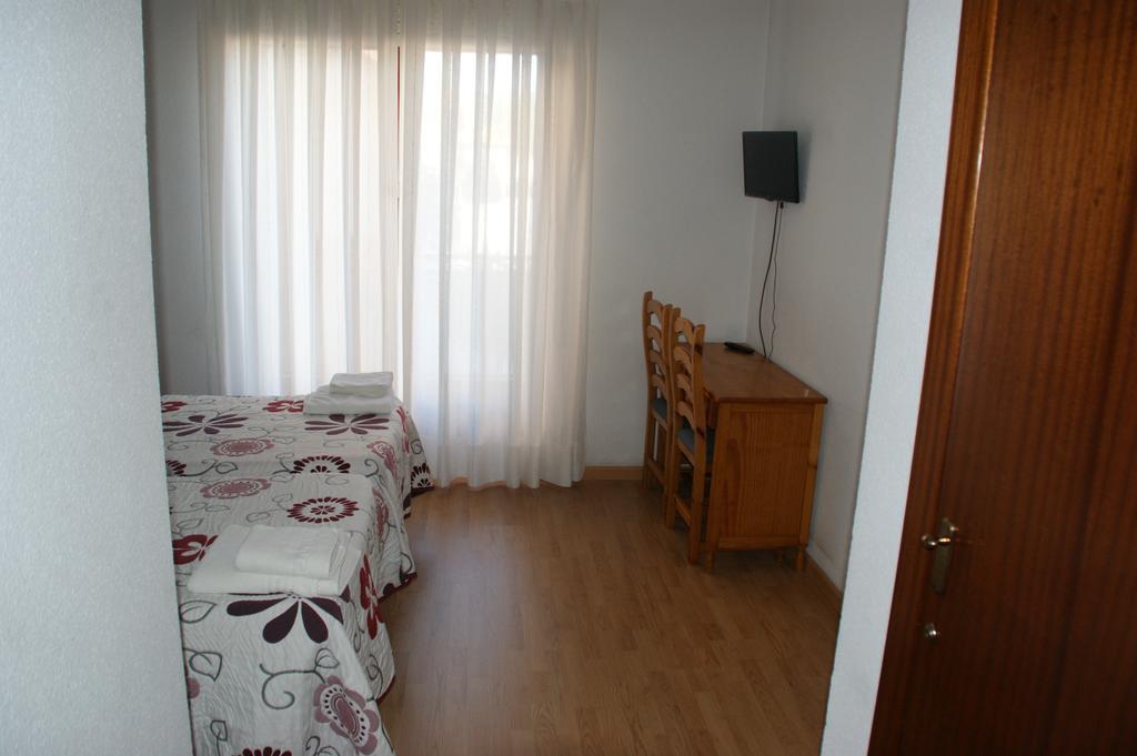 Hostal La Tablada Navaleno Exterior foto
